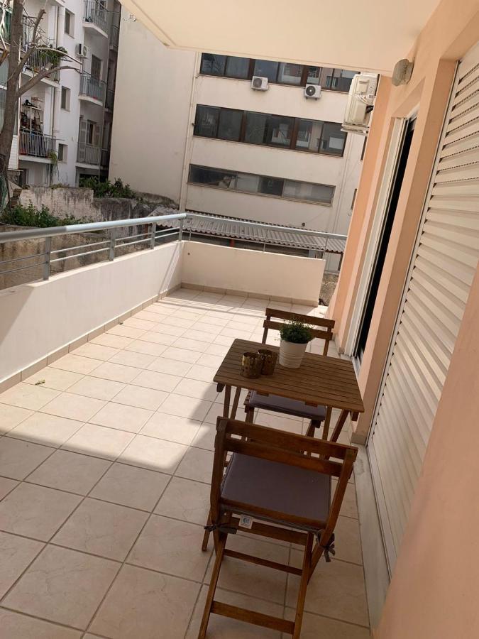 Modern Studio Large Veranda -Metro Station Suggrou Lejlighed Athen Eksteriør billede